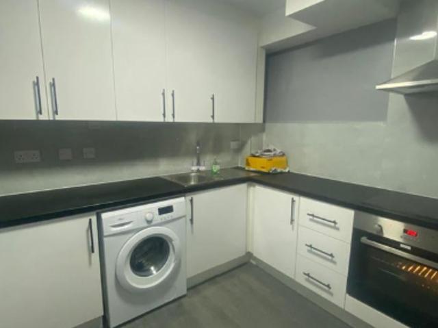 Room for rent in London Borough of Ealing, Greenford