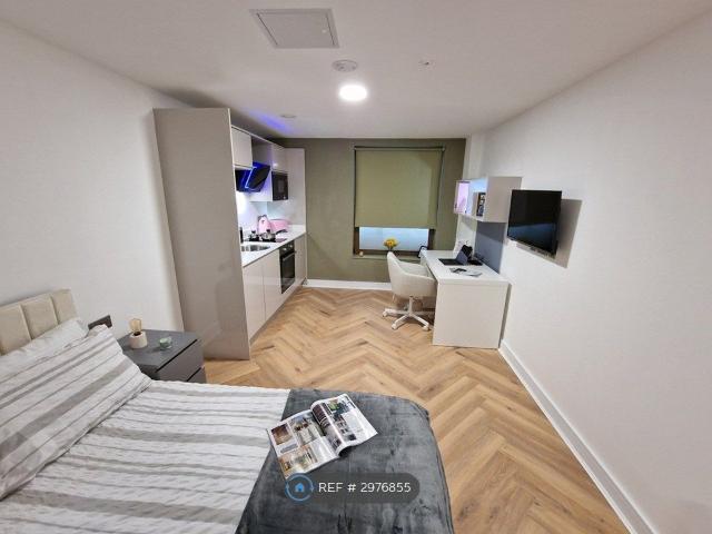 Studio for rent in Ropewalks, Calderstones