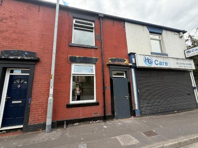 House for rent in Lower Place, Burnedge