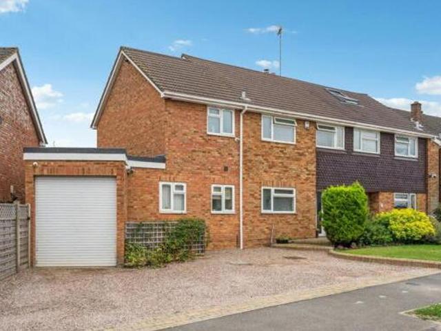 House for sale in Stipers Hill, Dunstable