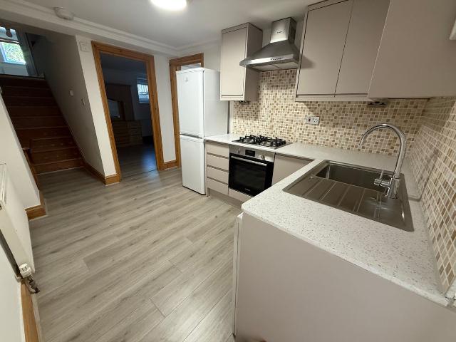 Apartment for rent in Stamford Hill, Greater London