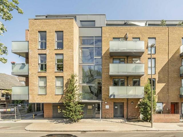 Apartment for rent in Balham, Greater London
