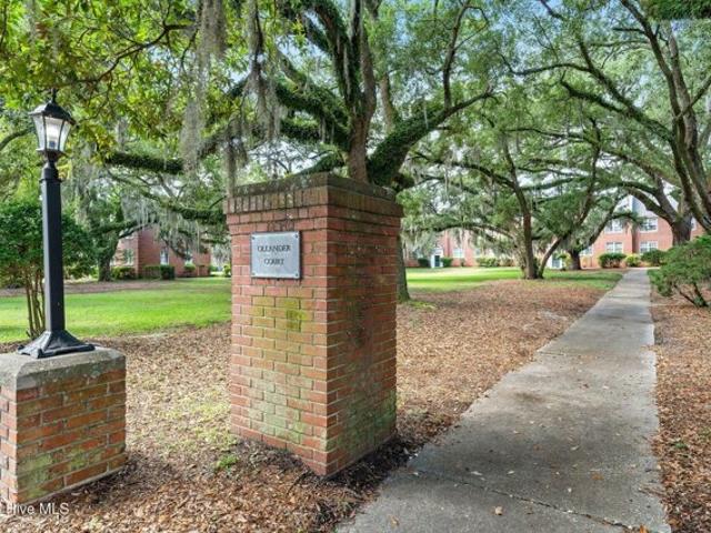 Condo for sale in Wilmington Condo for sale in Wilmington
