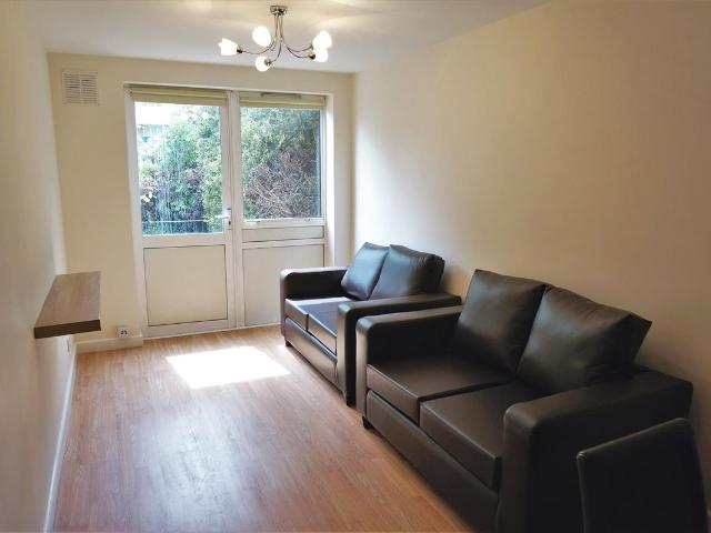 Apartment for rent in Stepney, Greater London