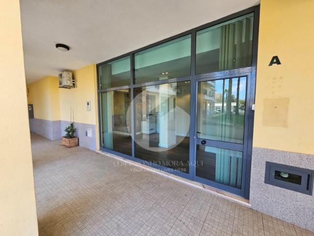 Ponto Comercial venda em Olhão