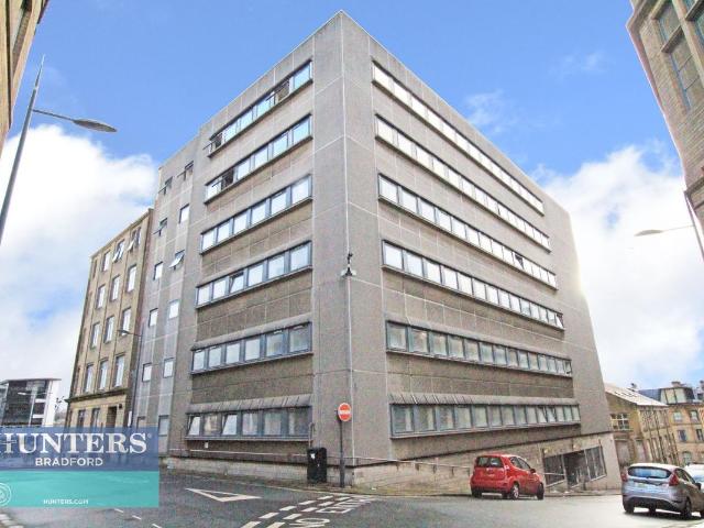 Studio for rent in Little Germany, West Yorkshire
