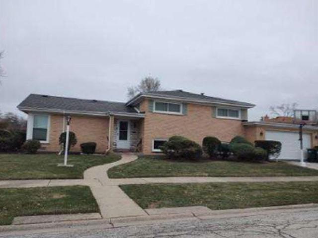 House for sale in Morton Grove, Illinois
