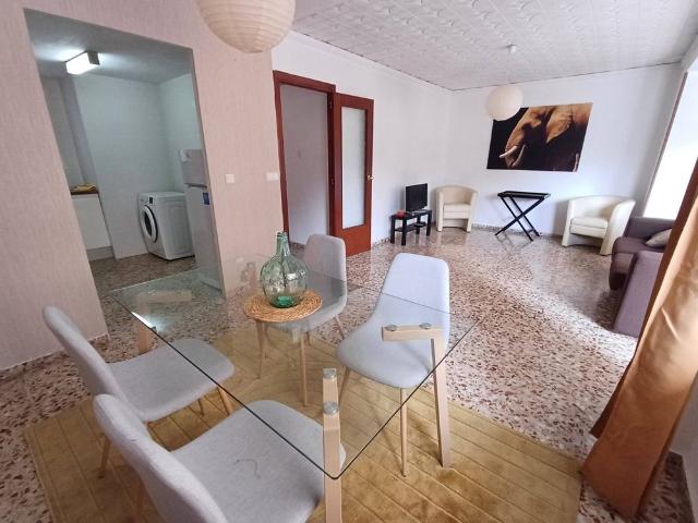 Casa en alquiler en Oliva
