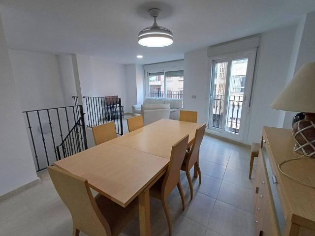 Apartamento en alquiler en Oliva