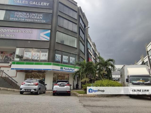 Shop for rent in Petaling, Subang Jaya