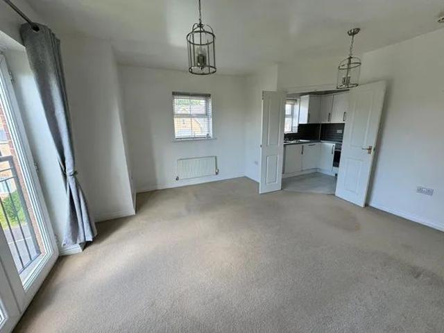Apartment for rent in Olive Mount, Calderstones