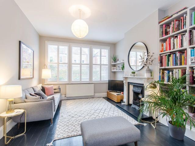Apartment for rent in Cricklewood, Greater London