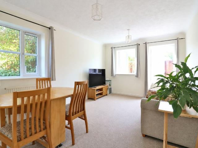 Apartment for rent in London Borough of Ealing, Greater London