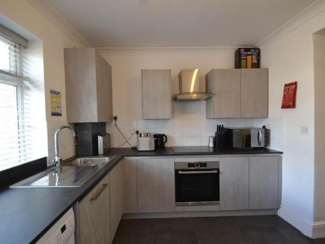 House for rent in London Borough of Ealing, Greater London