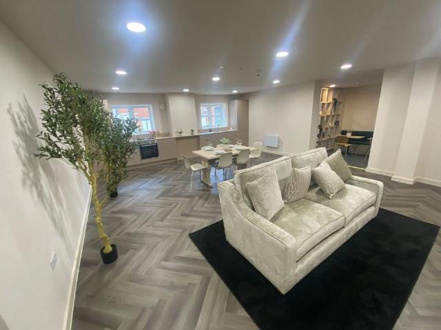 Studio for rent in Park Lane Shopping Village, Sunderland