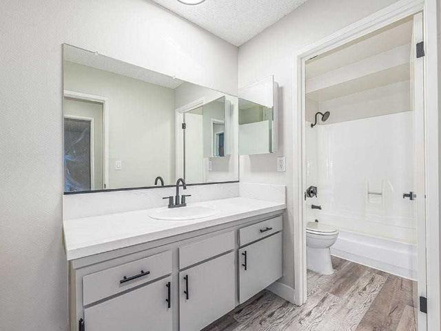 Apartment for rent in Sylmar Neighborhood Council District, Canoga Park