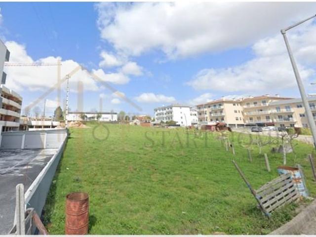 Terreno alugar em Oliveira De Azeméis, Aveiro