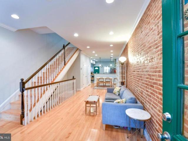 Room for rent in Broadway East, Baltimore