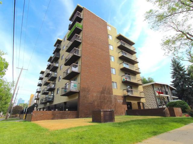 Apartment for rent in Wedgewood, Alberta