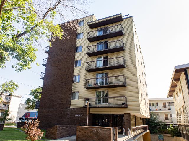 Apartment for rent in Wedgewood, Alberta