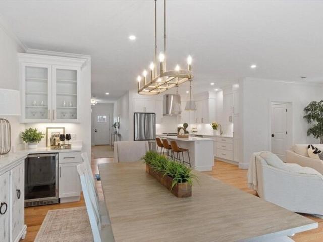 Condo for sale in Franklin, Massachusetts