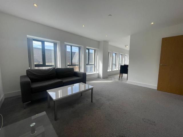 Apartment for rent in Claughton, Birkenhead