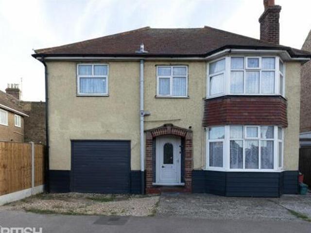 House for sale in Dale Hill, Essex