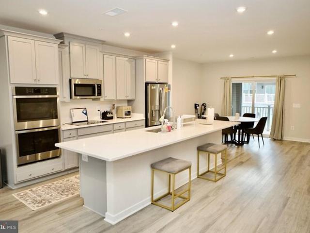 Condo for sale in Virginia