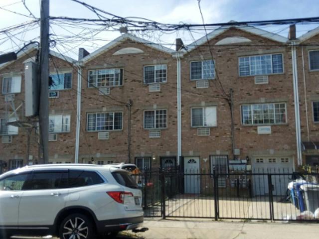House for sale in Unionport, New York