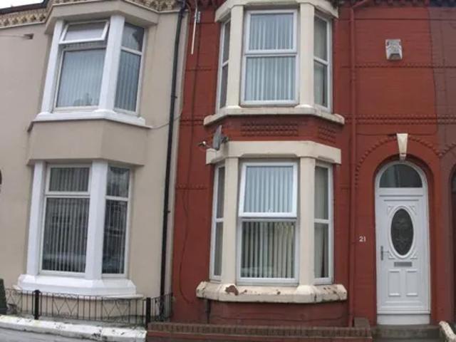 House for rent in Calderstones