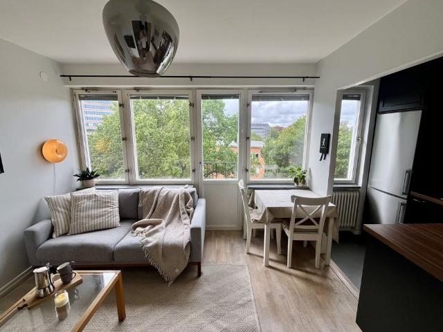 Lägenhet hyra i Solna, Stockholm