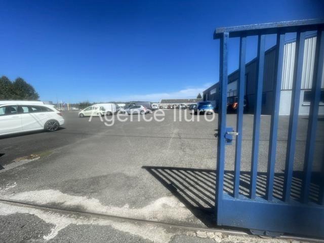 Local Commercial vente à Eysus, Pyrénées-Atlantiques