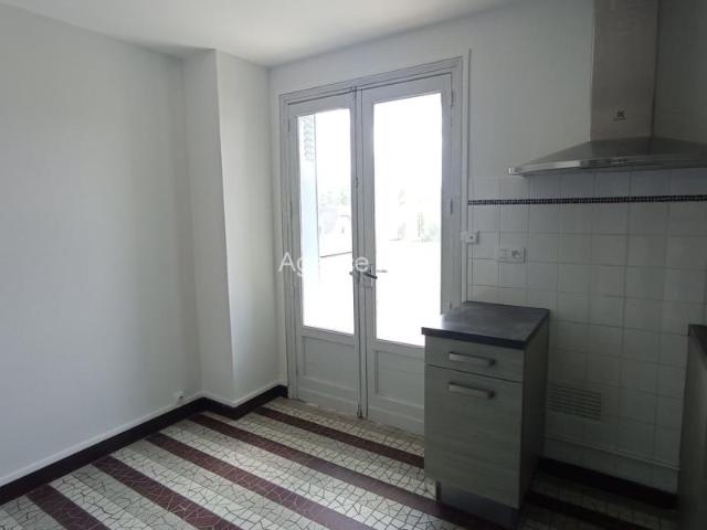 Appartement location à Oloron-Sainte-Marie, Oloron-sainte-marie