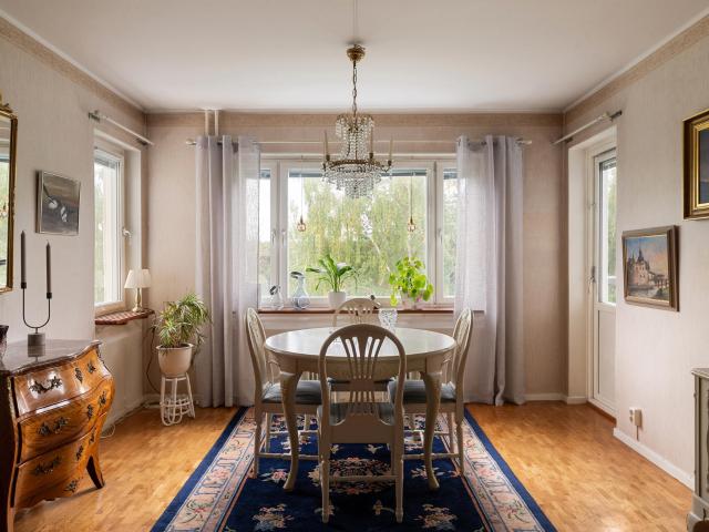 Bostad till salu i Vantör, Stockholm