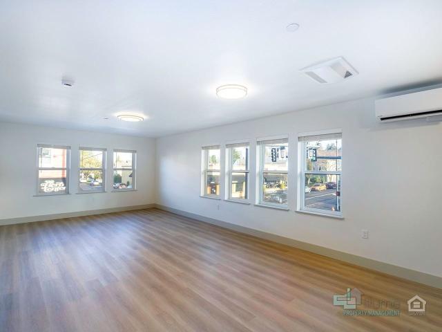 Apartment for rent in McLoughlin, Oregon City