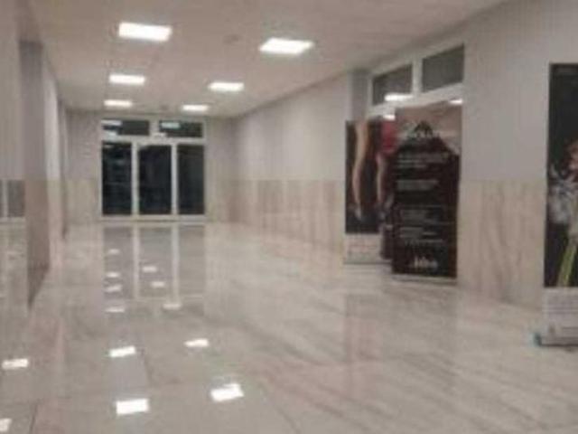 Locale Commerciale in affitto a Unione Comuni Modenesi Area Nord, Finale Emilia