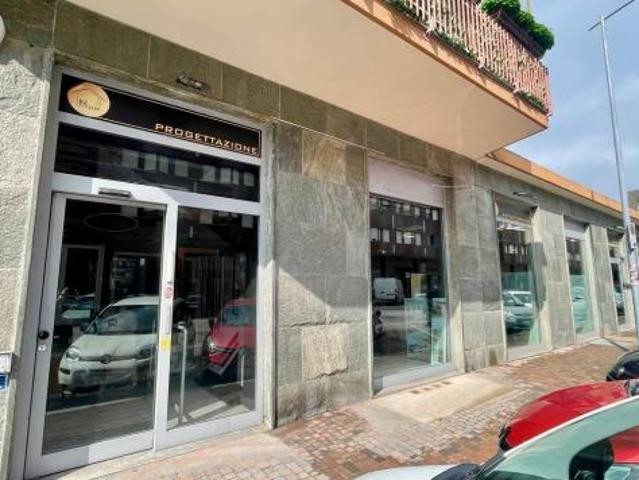 Locale Commerciale in affitto a Piemonte, Torino