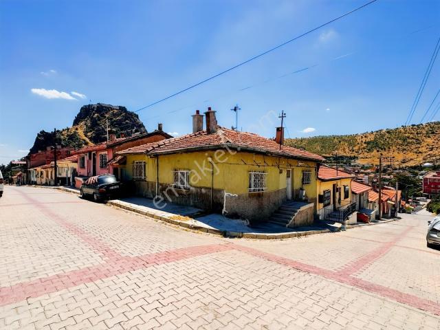 Olucak, Afyonkarahisar Merkez içerisinde satılık Villa