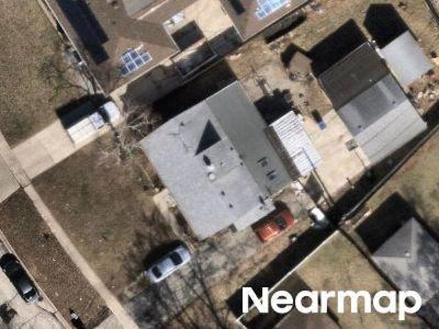 House for sale in Bridgeview, Illinois