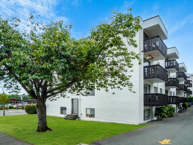 Apartment for rent in Esquimalt, British Columbia