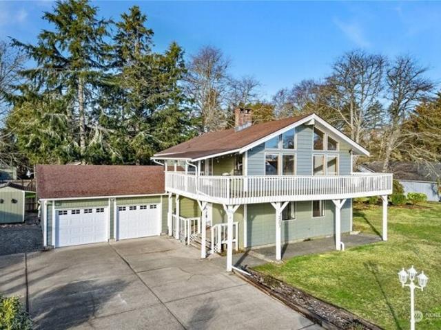 House for sale in Ocean Shores