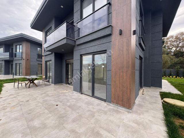 Çekmeköy, İstanbul içerisinde satılık Villa