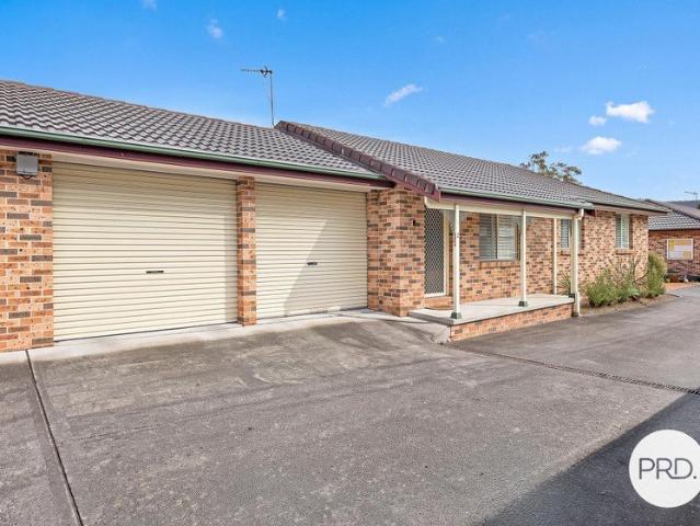 Villa for sale in Wollongong West, New South Wales