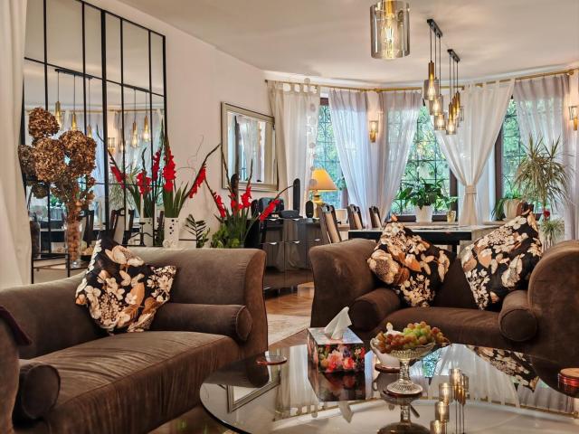 Dom na sprzedaż w Łomianki, Mazowieckie