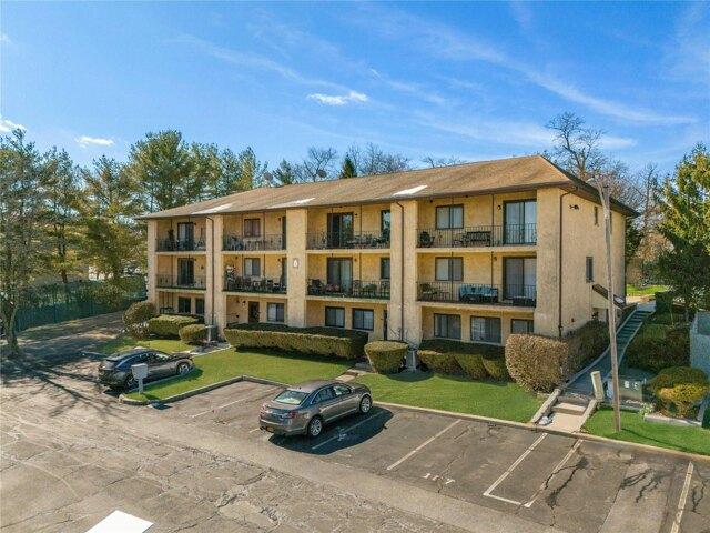 Condo for sale in Nanuet