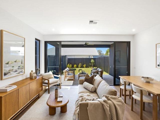 House for rent in Wollongong West, New South Wales