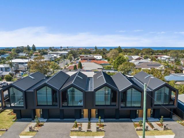 Duplex for rent in Wollongong West, New South Wales
