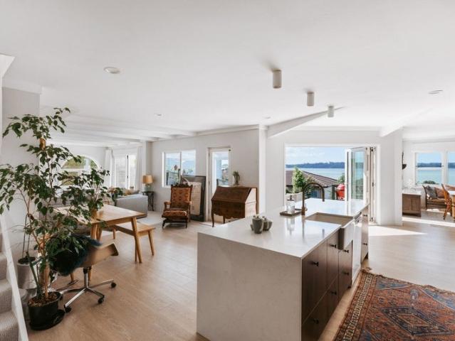 House for rent in Ōmokoroa Beach, Ōmokoroa