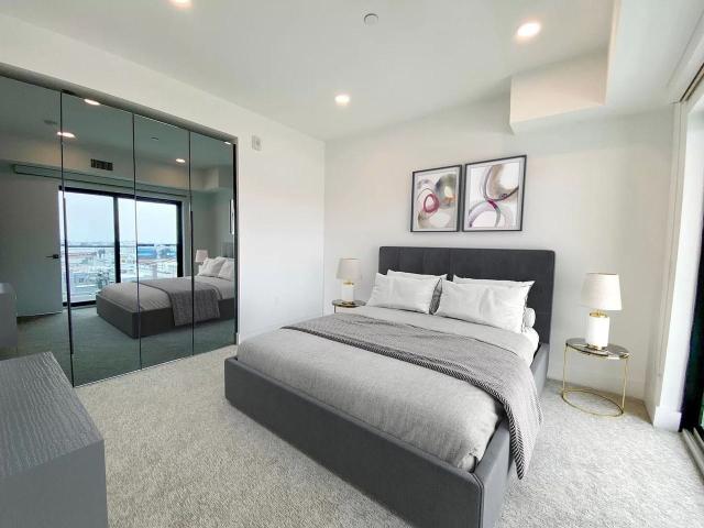 Apartment for rent in Canoga Park, California