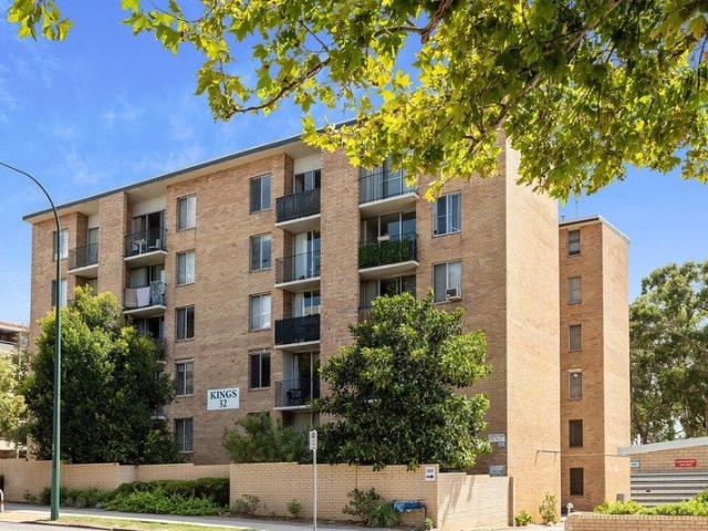 Apartment for rent in West Leederville, Town of Cambridge